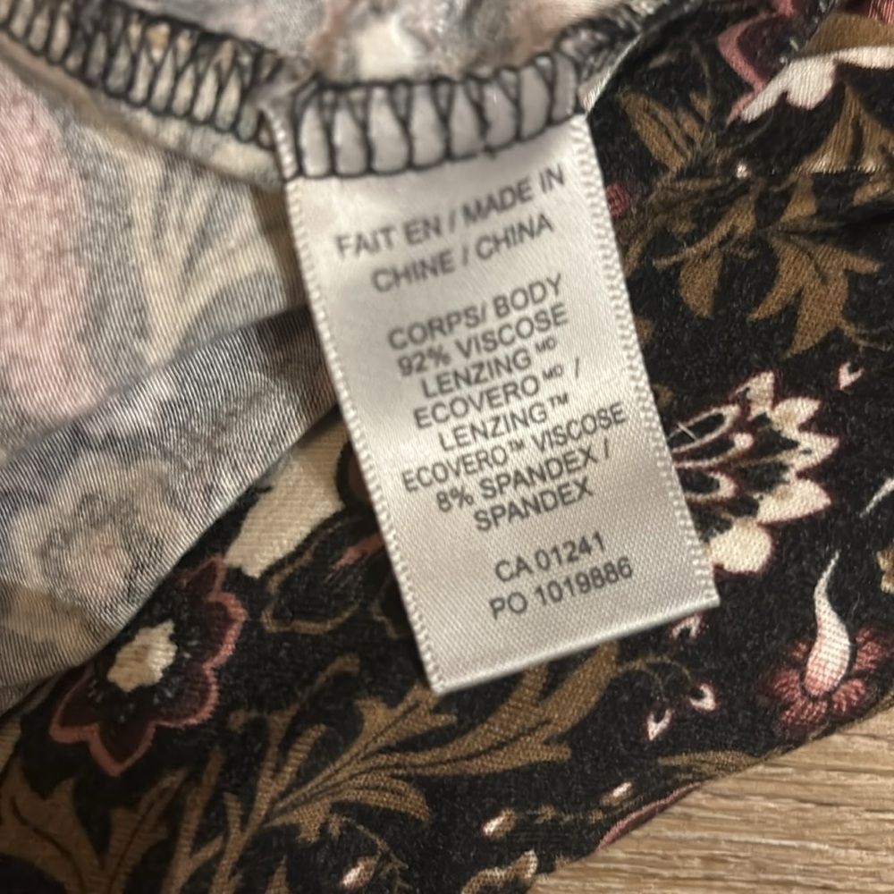 Simons Paisley Turtleneck - Picture 3 of 3
